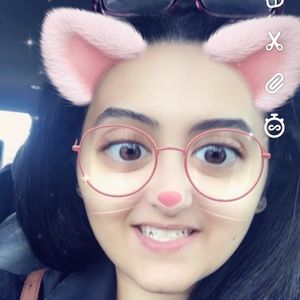 Meet your Posher, Marian